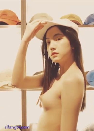 网红女神『qinweiyingjie』天使最美嫩模购物商场全裸私拍艺术